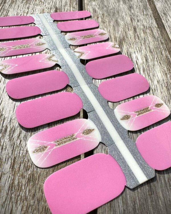 Manucure de vernis autocollant Gaumette 16 bandes, modèle Fashion Pink